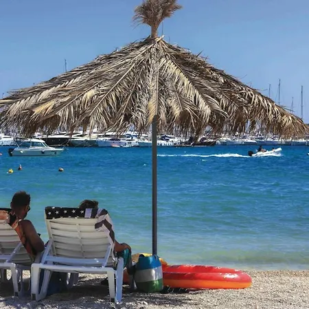 Luxury Malo * 트로기르