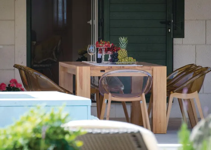 Будинок відпочинку Luxury Malo Трогір