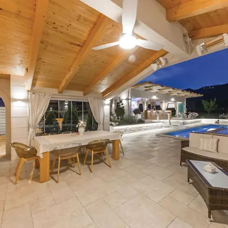 Holiday home Luxury Malo