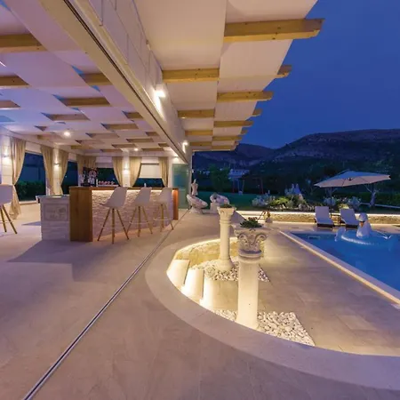 Дом отдыха Luxury Malo *