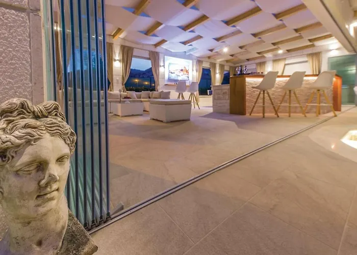 Luxury Malo Tatil Evi