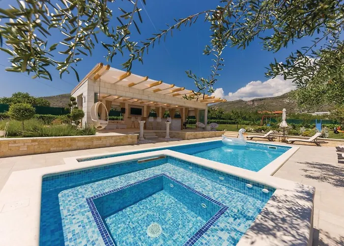 Luxury Malo Tatil Evi